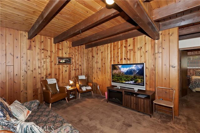 Detail Gallery Image 20 of 44 For 744 Bergschrund Dr, Crestline,  CA 92325 - 3 Beds | 2/1 Baths