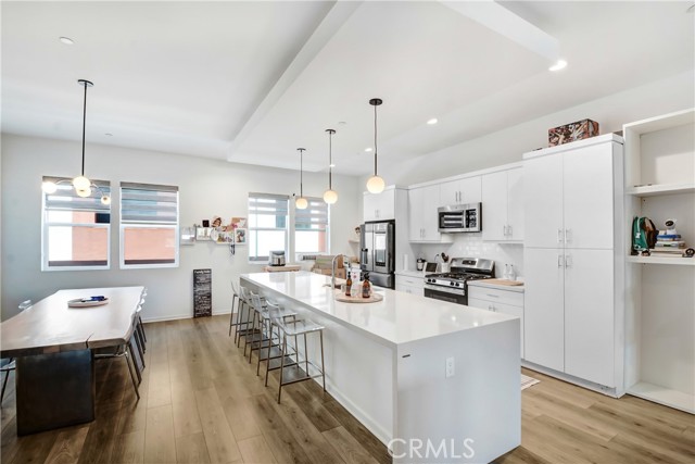 Detail Gallery Image 12 of 22 For 441 Village Way, Brea,  CA 92821 - 3 Beds | 3/1 Baths