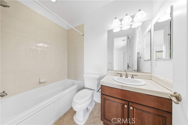 27684 Manor Hill Road, Laguna Niguel CA: https://media.crmls.org/medias/80eb5e4c-8efa-4750-a3d5-21ee84087da1.jpg