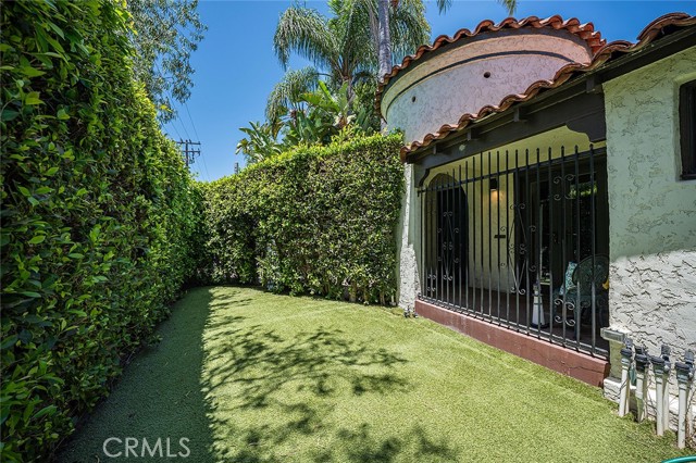 2200 Pine Avenue, Long Beach CA: https://media.crmls.org/medias/80eb9bd5-e5b3-462b-bcc1-12ed7a00d5af.jpg
