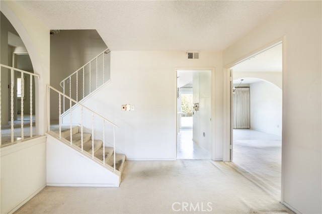 Detail Gallery Image 34 of 41 For 10091 Beverly Dr, Huntington Beach,  CA 92646 - 5 Beds | 2/1 Baths