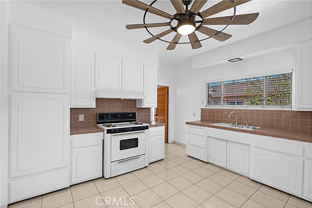 Detail Gallery Image 13 of 37 For 234 & 236 W.12th Street St, San Pedro,  CA 90731 - – Beds | – Baths