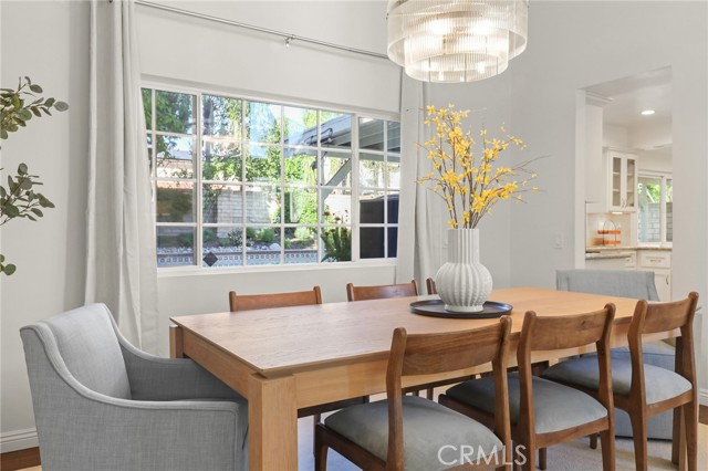 Detail Gallery Image 11 of 59 For 21419 Stanwell, Chatsworth,  CA 91311 - 5 Beds | 3 Baths