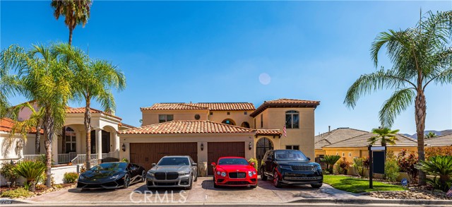 Detail Gallery Image 4 of 70 For 22166 W San Joaquin Dr, Canyon Lake,  CA 92587 - 5 Beds | 4/1 Baths