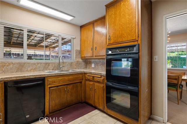 Detail Gallery Image 29 of 60 For 2924 Elm St, Bakersfield,  CA 93301 - 4 Beds | 2 Baths