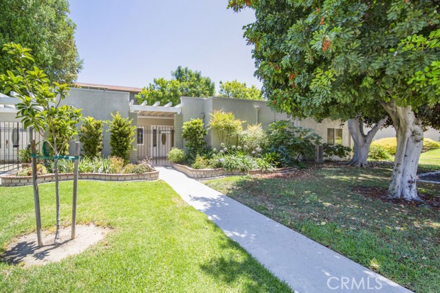 2382 Via Mariposa #C, Laguna Woods, CA 92637