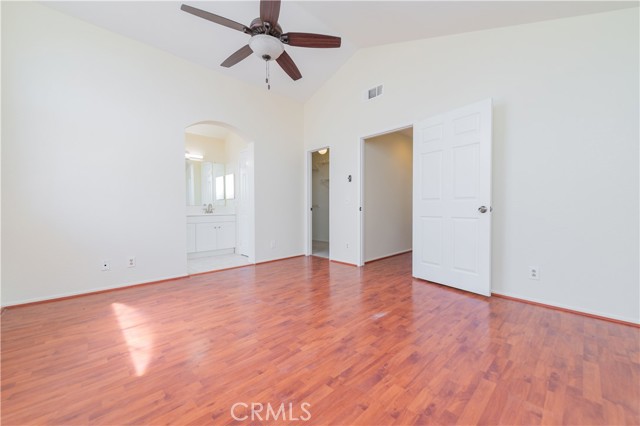 48 San Sebastian, Rancho Santa Margarita CA: https://media.crmls.org/medias/80eca3c9-66b7-4b0b-9cb7-997fe50a54b3.jpg