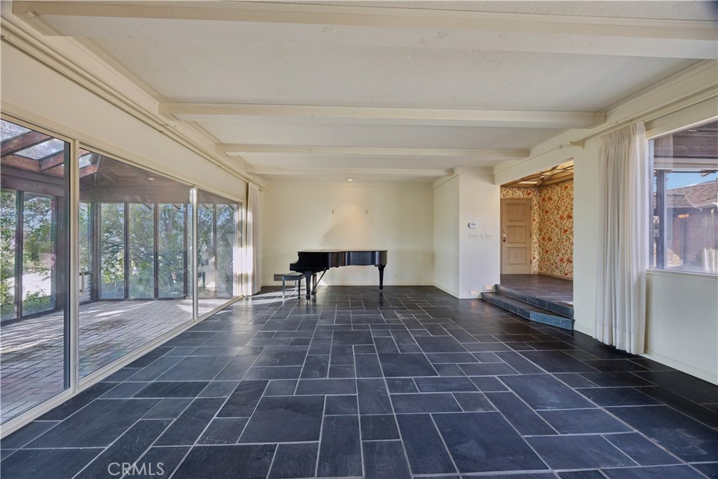 MLS #SC25262388 image #3