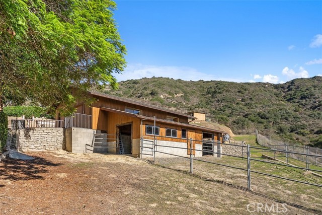 Detail Gallery Image 43 of 49 For 4 Castle Rock Way, Laguna Beach,  CA 92651 - 5 Beds | 4/1 Baths