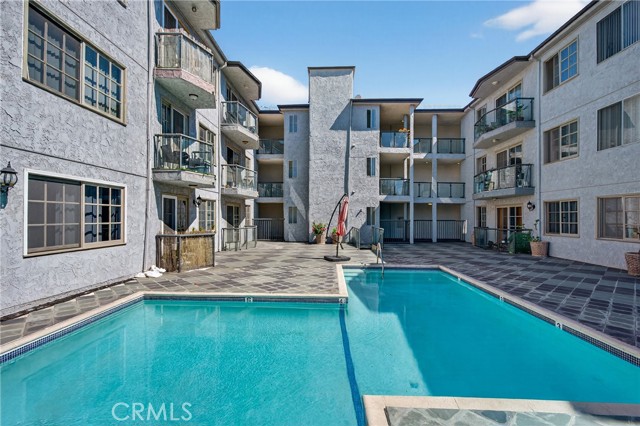 Detail Gallery Image 25 of 33 For 4441 Woodman Ave #111,  Sherman Oaks,  CA 91423 - 0 Beds | 1 Baths