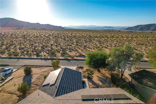 6789 Copper Mountain Road, Twentynine Palms, California 92277, 4 Bedrooms Bedrooms, ,2 BathroomsBathrooms,Residential,For Sale,6789 Copper Mountain Road,CRJT23196230