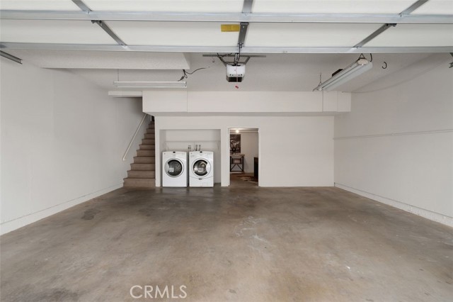 106 S Sierra Madre Boulevard, Pasadena CA: https://media.crmls.org/medias/80ef359e-da58-4a5d-8b99-c1254822d766.jpg