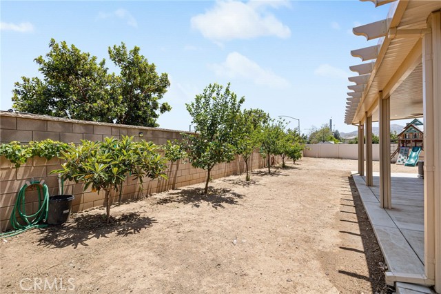 Detail Gallery Image 32 of 45 For 89 Muir Woods Rd, Perris,  CA 92570 - 5 Beds | 2/1 Baths