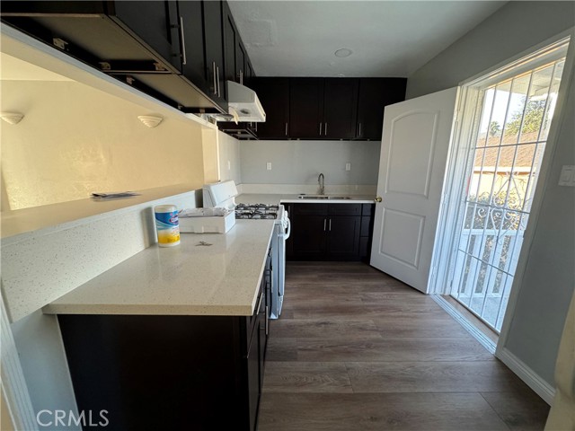 2404 N Eastern Avenue, Los Angeles CA: https://media.crmls.org/medias/80eff0da-64a6-4b37-868a-0fe15ec9bd7b.jpg