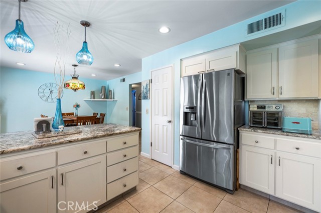 Detail Gallery Image 17 of 40 For 8052 N Mariposa St, Fresno,  CA 93720 - 3 Beds | 2 Baths