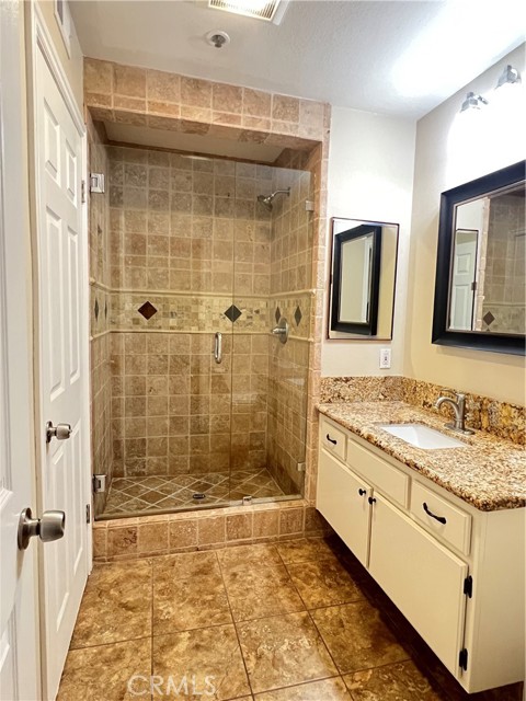 Detail Gallery Image 8 of 16 For 280 Cagney Ln #104,  Newport Beach,  CA 92663 - 2 Beds | 2 Baths