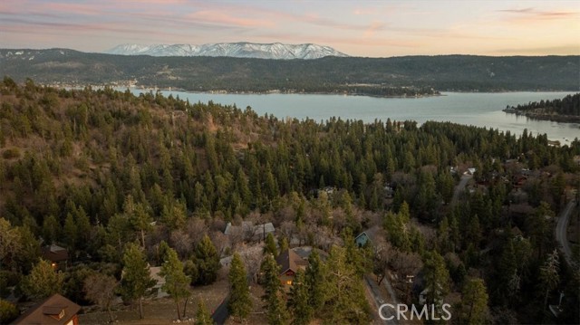 Detail Gallery Image 3 of 38 For 1285 Ridge Rd, Fawnskin,  CA 92333 - 3 Beds | 2 Baths