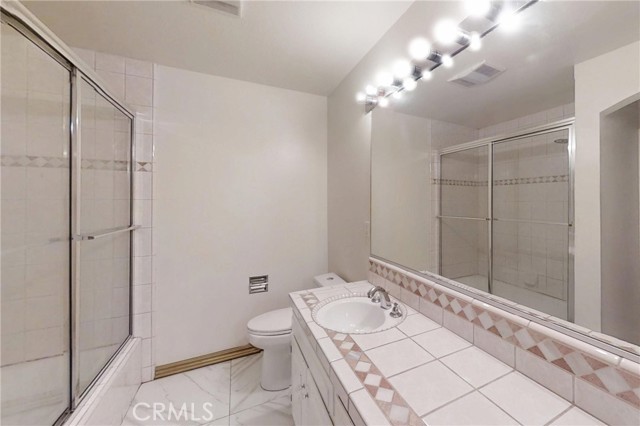 Detail Gallery Image 21 of 44 For 24114 Wildwood Canyon Rd, Newhall,  CA 91321 - 5 Beds | 4 Baths