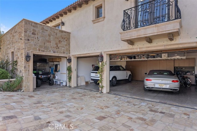 35 Shoreline Drive, Dana Point CA: https://media.crmls.org/medias/80f23cab-e00d-4bcc-9370-a29aa71f14e9.jpg