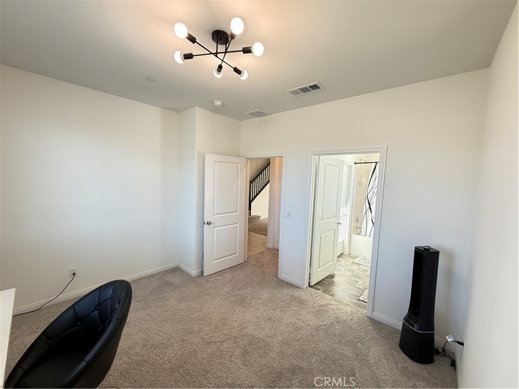 MLS #IV25274185 image #12