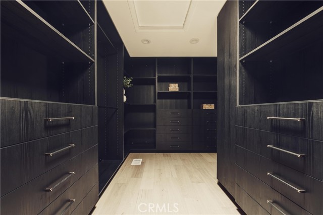 4195 Alonzo Avenue, Encino CA: https://media.crmls.org/medias/80f43edc-f4a4-4723-add6-513d9e1ed56c.jpg