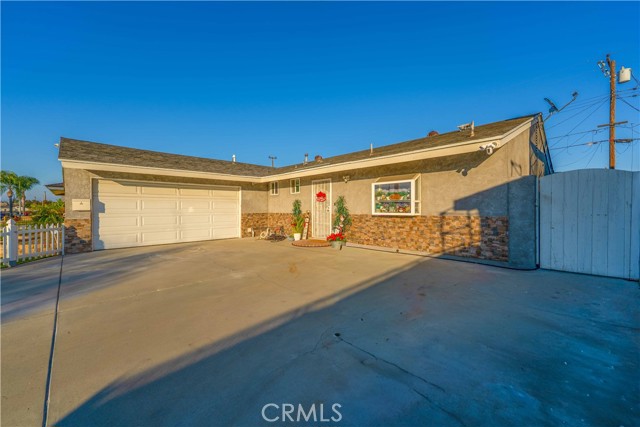 Detail Gallery Image 2 of 25 For 10292 Ethel St, Cypress,  CA 90630 - 3 Beds | 1/1 Baths