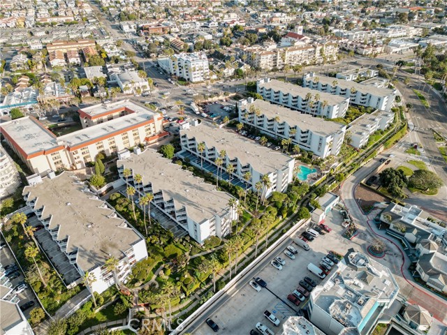 620 The Village, Redondo Beach, California 90277, 1 Bedroom Bedrooms, ,1 BathroomBathrooms,Residential,Sold,The Village,SB23008718