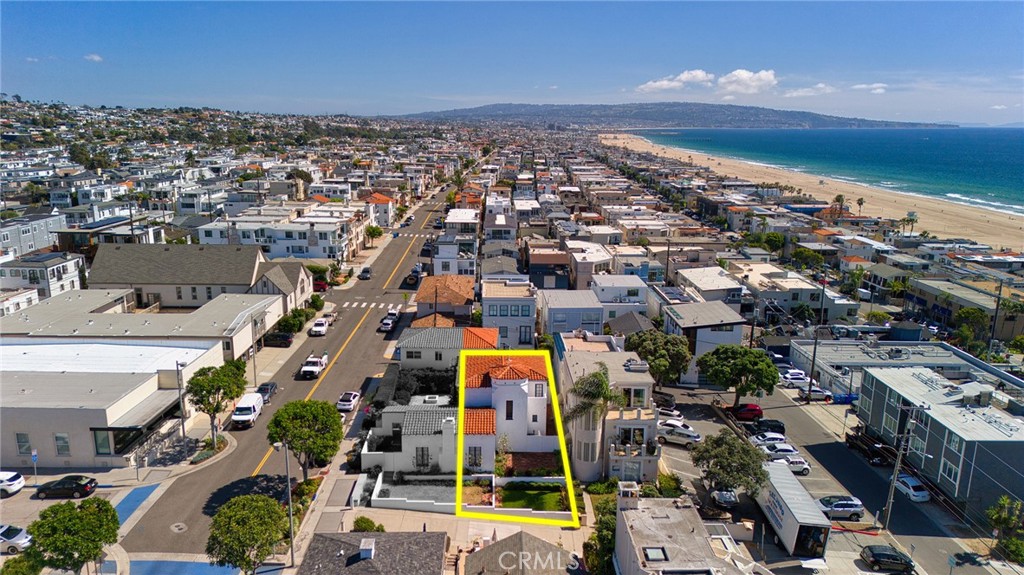 228 10th Street — architectural residence
