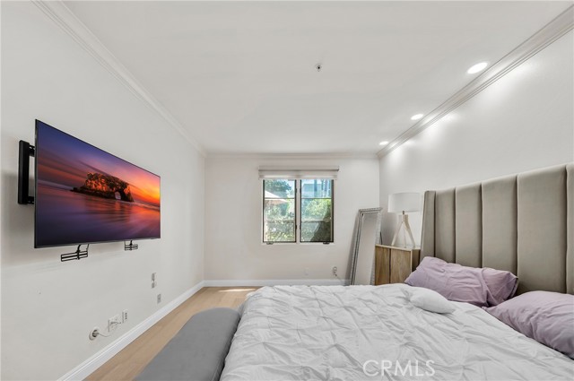 Detail Gallery Image 22 of 46 For 235 S Gale #102,  Beverly Hills,  CA 90211 - 2 Beds | 2 Baths