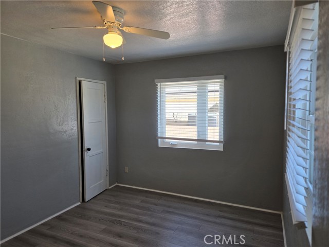 16513 S Pannes Avenue, Compton CA: https://media.crmls.org/medias/80f7241d-cfd6-4d43-a423-24ea88d87901.jpg