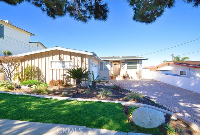 1977 Caddington Drive, Rancho Palos Verdes, California 90275, 3 Bedrooms Bedrooms, ,1 BathroomBathrooms,Residential,Sold,Caddington,SB17019451