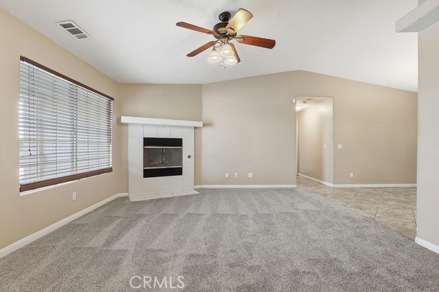 Detail Gallery Image 8 of 48 For 16647 Elm St, Hesperia,  CA 92345 - 4 Beds | 3 Baths