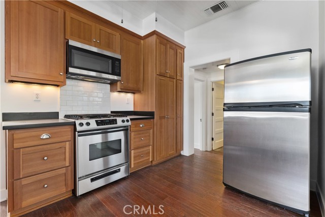 Detail Gallery Image 13 of 42 For 115 2nd, Templeton,  CA 93465 - 3 Beds | 2 Baths