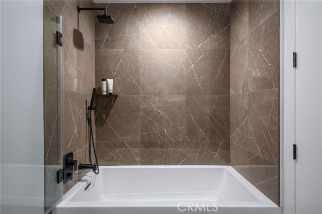 Detail Gallery Image 10 of 24 For 118 Astronaut Ellison S Onizuka Street #202,  Los Angeles,  CA 90012 - 1 Beds | 1 Baths