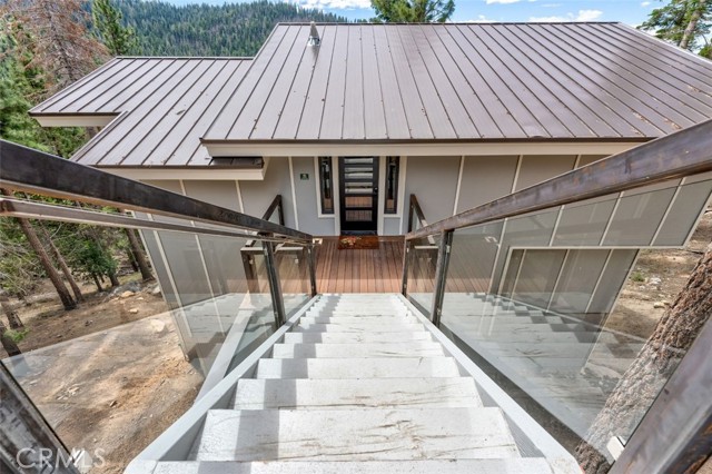 Detail Gallery Image 5 of 31 For 7265 Yosemite Park Way, Yosemite,  CA 95389 - 3 Beds | 2 Baths