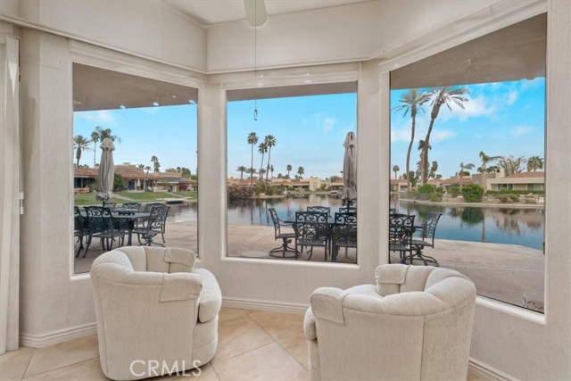 Detail Gallery Image 11 of 34 For 190 Desert Lakes, Rancho Mirage,  CA 92270 - 3 Beds | 3 Baths
