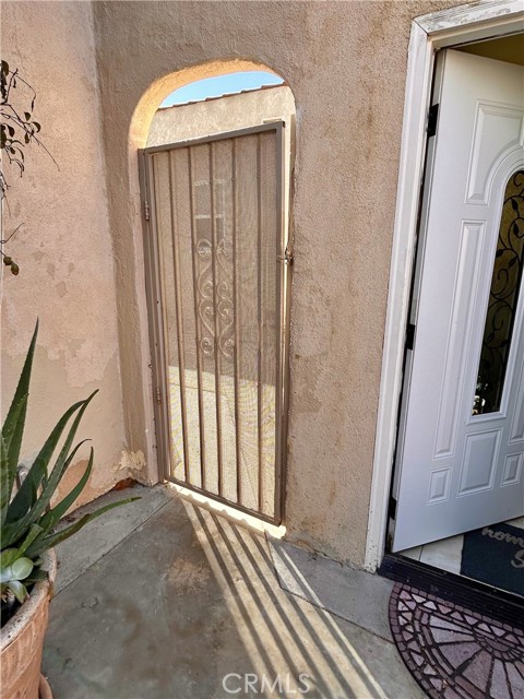 Detail Gallery Image 19 of 40 For 6147 Gundry, Long Beach,  CA 90805 - 4 Beds | 4 Baths