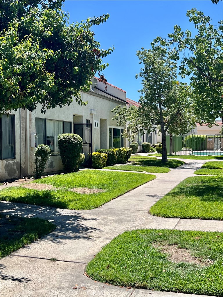 1305 W Latham Avenue #1305