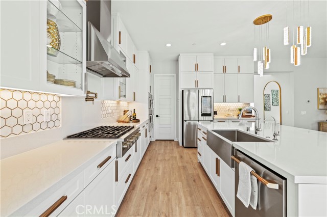 Detail Gallery Image 11 of 57 For 28618 Bloom, Saugus,  CA 91350 - 5 Beds | 4/1 Baths