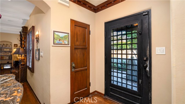 Detail Gallery Image 19 of 70 For 2510 N Park Bld, Santa Ana,  CA 92706 - 4 Beds | 2/1 Baths