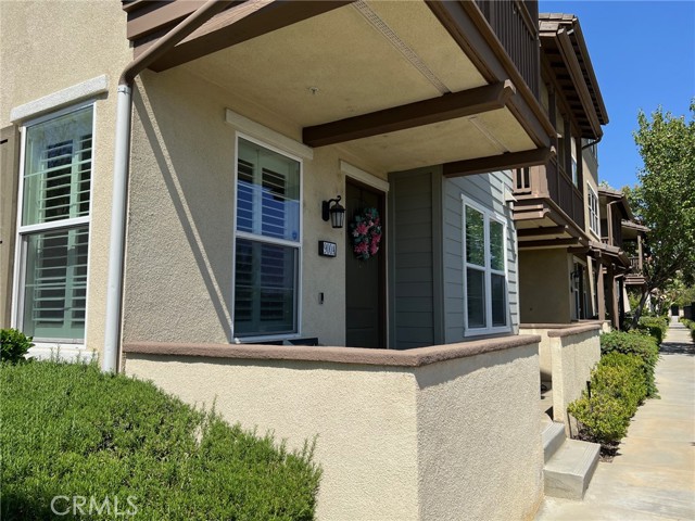 Detail Gallery Image 3 of 20 For 900 N Primrose Ln a,  Azusa,  CA 91702 - 4 Beds | 3/1 Baths