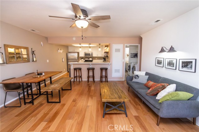 Detail Gallery Image 5 of 25 For 41764 Brownie Ln #5,  Big Bear Lake,  CA 92315 - 2 Beds | 2 Baths