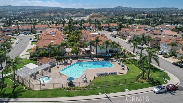24276 Briones Drive, Laguna Niguel CA: https://media.crmls.org/medias/80fda3c1-7b34-492c-867b-fe3bdfdaf43a.jpg