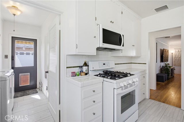 Detail Gallery Image 11 of 22 For 311 S Mariposa St, Burbank,  CA 91506 - 2 Beds | 1 Baths