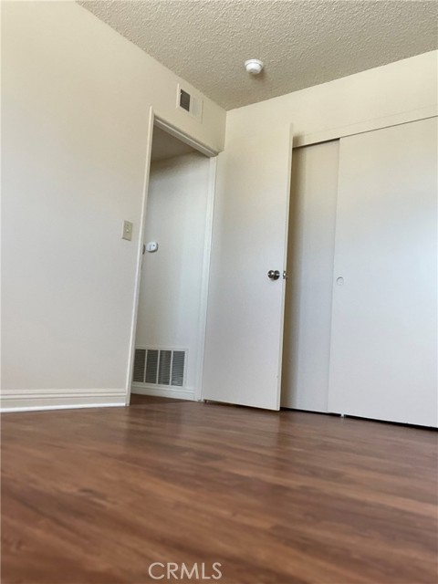 Detail Gallery Image 6 of 9 For 675 W. 18th St #D,  Costa Mesa,  CA 92627 - 2 Beds | 2 Baths