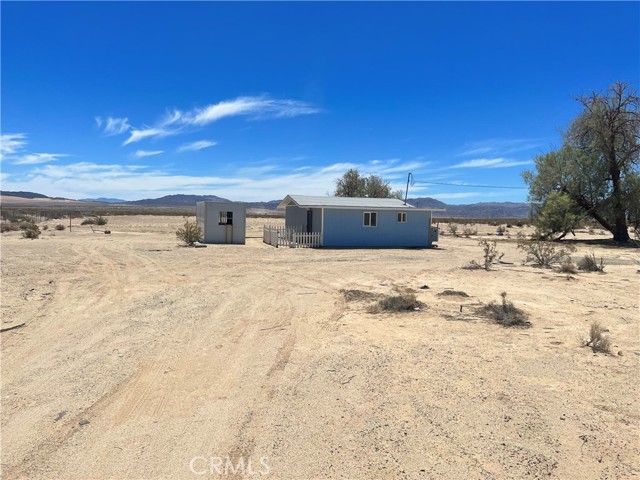 86611 Amboy Road, 29 Palms, California 92277, 2 Bedrooms Bedrooms, ,1 BathroomBathrooms,Single Family Residence,For Sale,Amboy,JT23106956