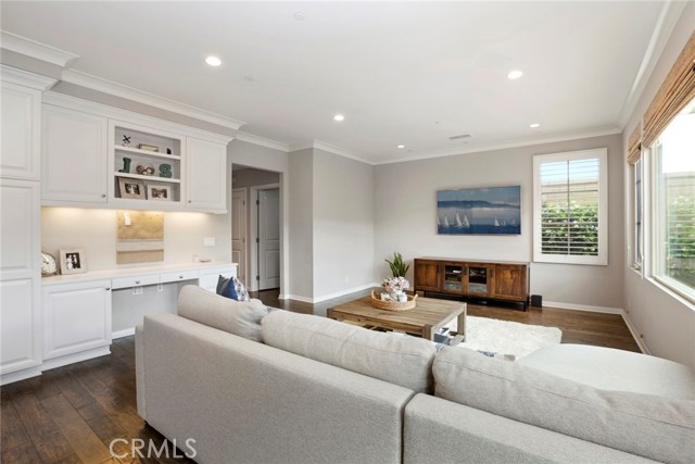 102 Brindisi, Irvine CA: https://media.crmls.org/medias/8100128d-5f78-4c68-9e7c-0dc40bfb342a.jpg