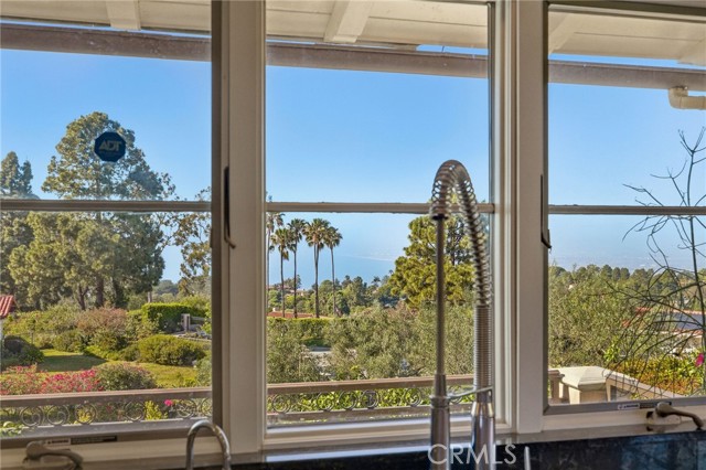 1400 Via Arco, Palos Verdes Estates, California 90274, 4 Bedrooms Bedrooms, ,1 BathroomBathrooms,Residential,For Sale,Via Arco,PV26073869