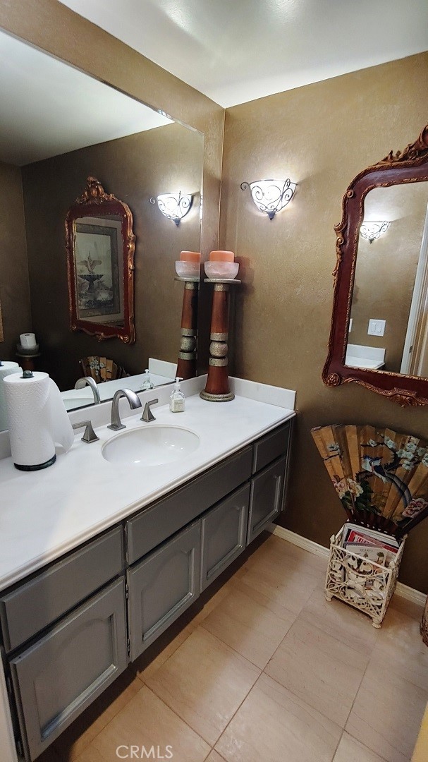 Detail Gallery Image 13 of 21 For 19476 Mountainview Ln, Huntington Beach,  CA 92648 - 2 Beds | 2/1 Baths