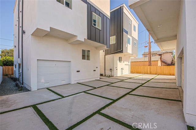 3442 Potomac Avenue, Los Angeles, California 90016, ,Multi-Family,For Sale,Potomac,BB25047888